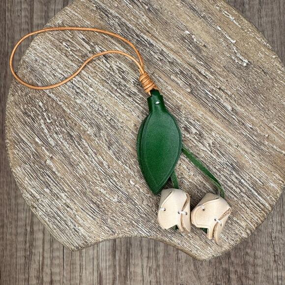 Genuine Leather Tulip Bag Charm White Tulip Spring Flowers Leather Charm - Picture 3 of 7